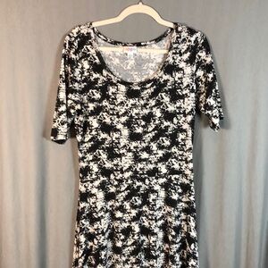 Lularoe Ana - EUC - Black & White Floor Length Maxi Dress - Sz L